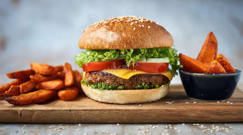Delicious Plant-Based Burger with Fresh Vegetables